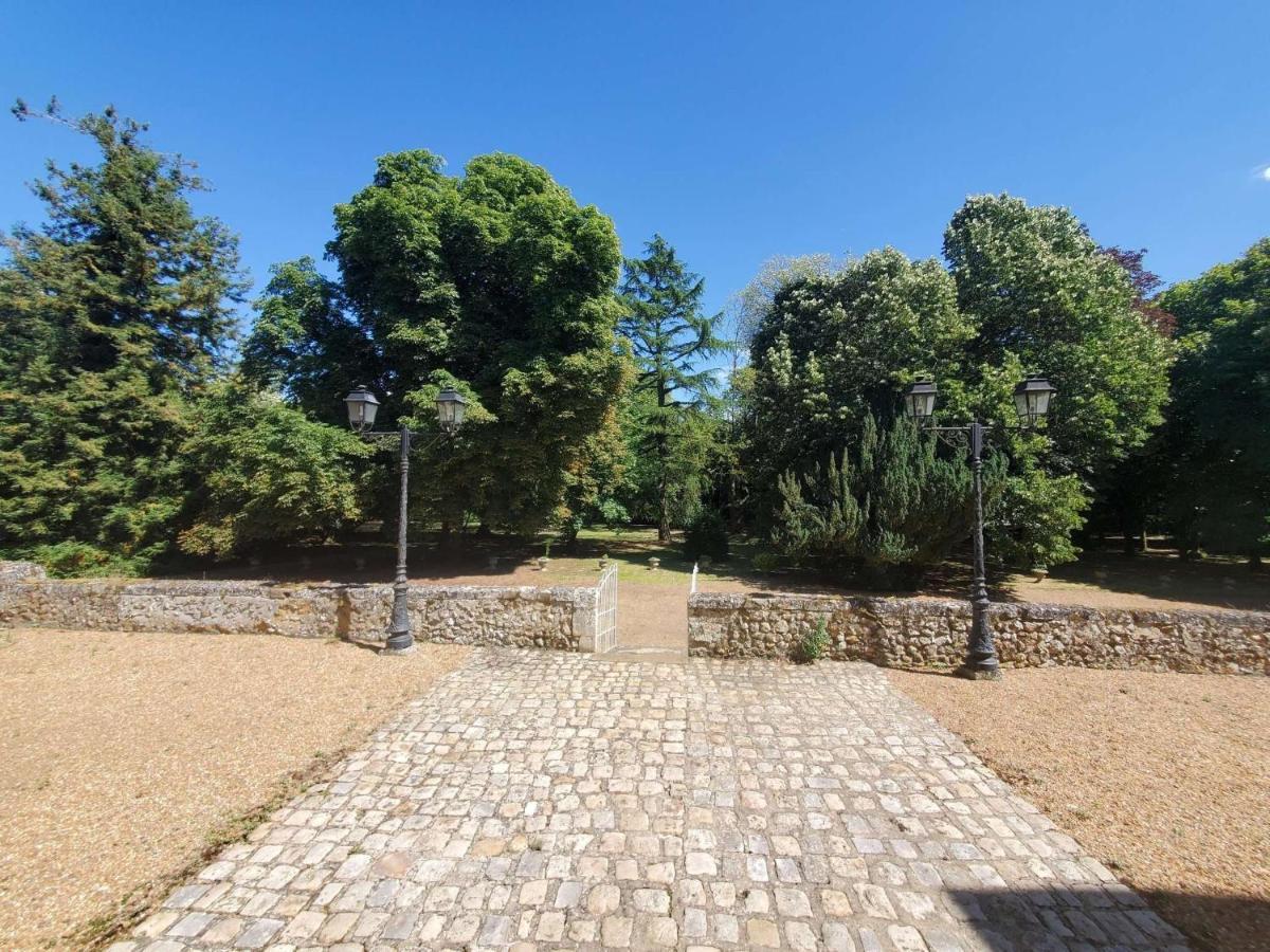 Hotel Du Chateau Du Bois-Guibert Bonneval  Экстерьер фото